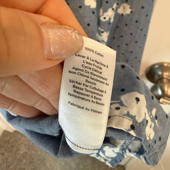 Talbots Petite Medium Blue and White Popover Top Tunic Shirt Lightweight Resort - Picture 9 of 9